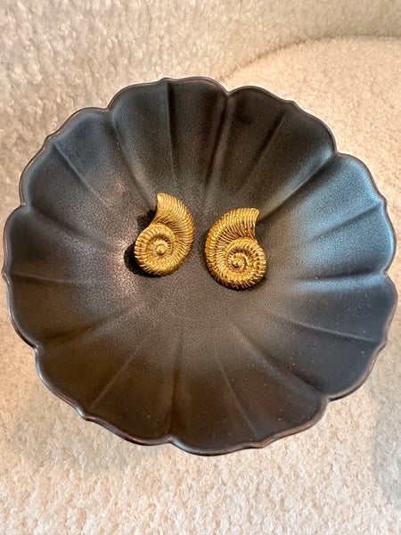 Shell Earring